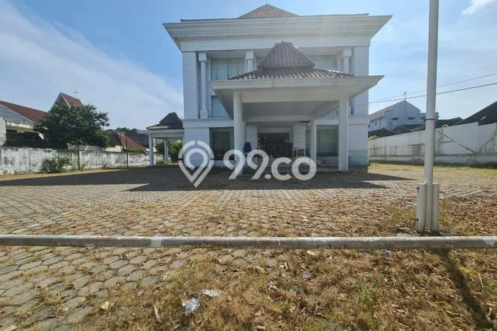 Kantor Komersial Dijual di Serengan Solo LT 2580m2 & LB 1700m2 Kantor Komersial Dijual di Serengan Solo LT 2580m2 & LB 1700m2