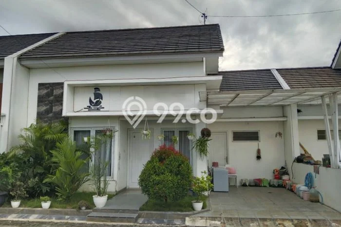 Dijual Rumah 3 Kamar Lokasi Strategis Bagus dan Strategis di Colomadu Dijual Rumah 3 Kamar Lokasi Strategis Bagus dan Strategis di Colomadu