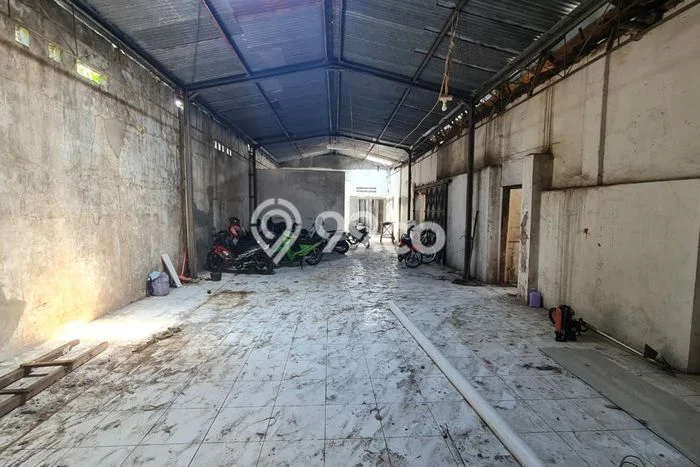 Gudang disewakan di Serengan Solo dengan luas bangunan 350m2 Gudang disewakan di Serengan Solo dengan luas bangunan 350m2