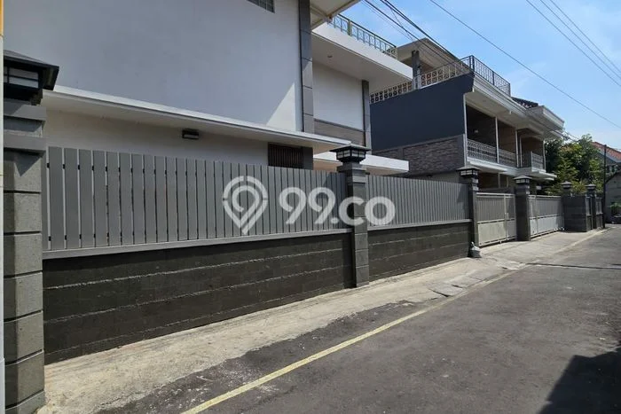 Dijual Rumah Mewah Exclusive di Laweyan, Surakarta Dijual Rumah Mewah Exclusive di Laweyan, Surakarta