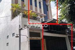 Ruko Komersial Disewakan di Pasar Kliwon Solo Luas 150m2 Ruko Komersial Disewakan di Pasar Kliwon Solo Luas 150m2