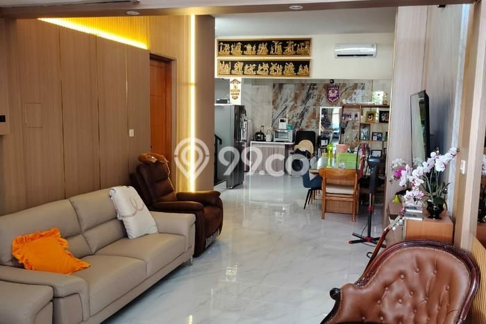 Dijual Cepat Rumah Favorit Siap Huni LB 226m2 di Gentan, Solo Dijual Cepat Rumah Favorit Siap Huni LB 226m2 di Gentan, Solo