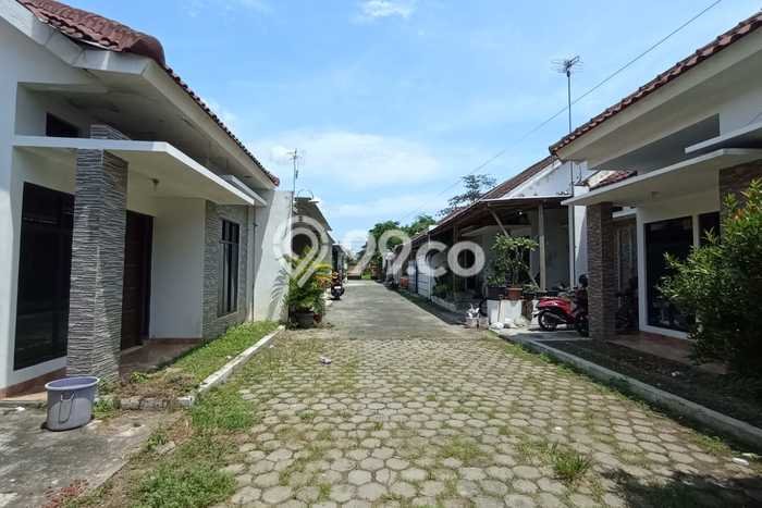 For Sale Rumah 2 Kamar Lokasi Ideal Bagus dan Strategis di Mojolaban For Sale Rumah 2 Kamar Lokasi Ideal Bagus dan Strategis di Mojolaban