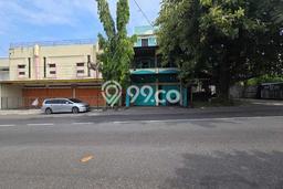 KAWASAN PREMIUM! Ruko di Jebres, Luas 150m², Area Bisnis KAWASAN PREMIUM! Ruko di Jebres, Luas 150m², Area Bisnis