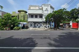 Unit Ruko Disewa Lokasi Serengan, Solo Spesifikasi Luas Bangunan 570m2 Unit Ruko Disewa Lokasi Serengan, Solo Spesifikasi Luas Bangunan 570m2