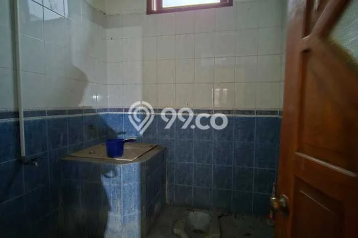 Jual Rumah Bagus Siap Huni LB 400m2 di Laweyan, Surakarta Jual Rumah Bagus Siap Huni LB 400m2 di Laweyan, Surakarta