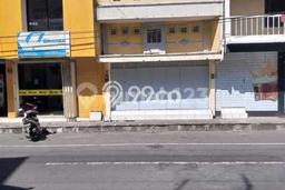 Disewakan Ruko komersial di Pasar Kliwon luas bangunan 200m2 Disewakan Ruko komersial di Pasar Kliwon luas bangunan 200m2