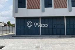 Ruko untuk disewa di Jebres punya LT 68m2 & LB 110m2 harga sewa kompetitif Ruko untuk disewa di Jebres punya LT 68m2 & LB 110m2 harga sewa kompetitif