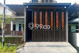 Ruko Bagus LT 70m2 LB 110m2 Dijual di Gondangrejo Karanganyar Ruko Bagus LT 70m2 LB 110m2 Dijual di Gondangrejo Karanganyar