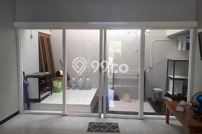 Rumah Modern Minimalis 3 Kamar Bisa Langsung Pindah di Solo Baru Rumah Modern Minimalis 3 Kamar Bisa Langsung Pindah di Solo Baru