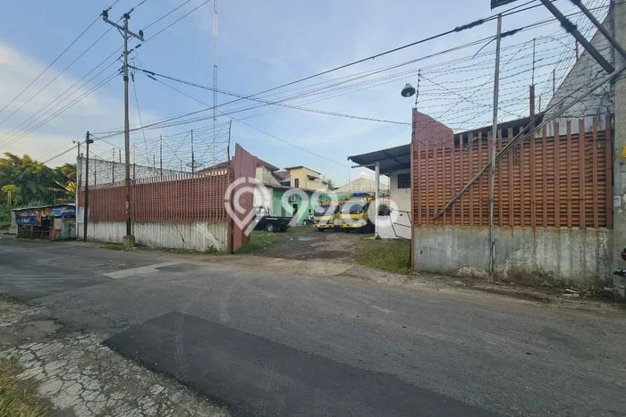 Gudang untuk disewa di Karanganyar punya LT 1100m2 & LB 700m2 harga sewa kompetitif Gudang untuk disewa di Karanganyar punya LT 1100m2 & LB 700m2 harga sewa kompetitif