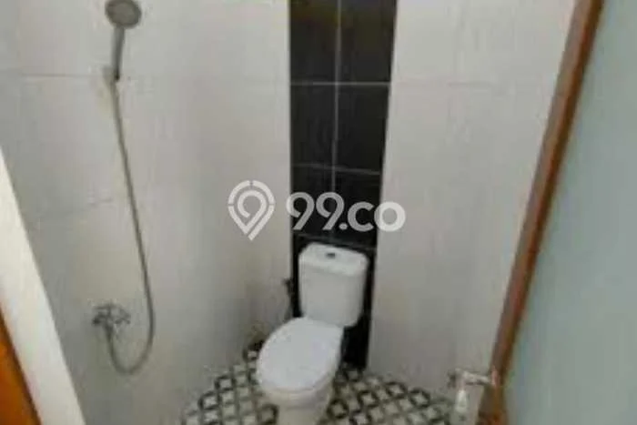 Rumah Minimalis 2 KT di Taman Surya Jakarta Barat Semi Furnished Rumah Minimalis 2 KT di Taman Surya Jakarta Barat Semi Furnished