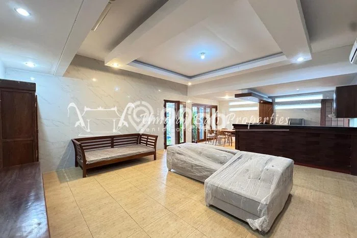 Disewakan! Rumah 2 Kamar Tidur &
2 Kamar Mandi di Canggu, Badung Disewakan! Rumah 2 Kamar Tidur &
2 Kamar Mandi di Canggu, Badung