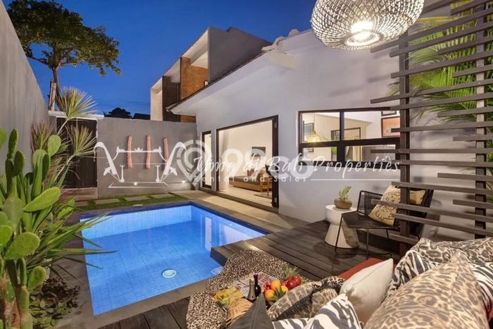 Rumah Kontrakan Badung LT 150m2 LB 130m2 Area Seminyak Rumah Kontrakan Badung LT 150m2 LB 130m2 Area Seminyak