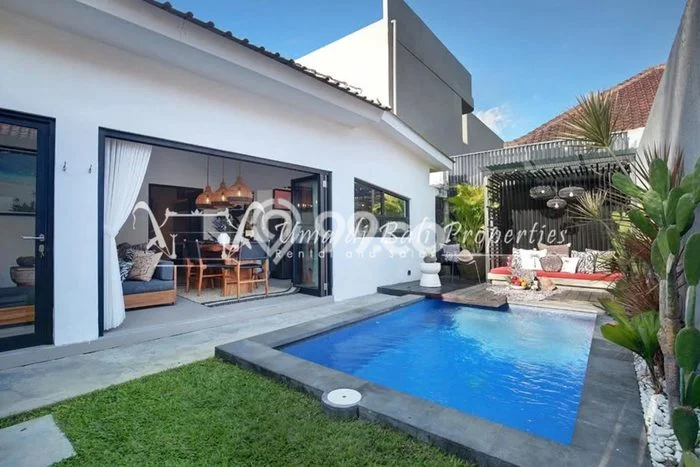 Rumah Kontrakan Badung LT 150m2 LB 130m2 Area Seminyak Rumah Kontrakan Badung LT 150m2 LB 130m2 Area Seminyak