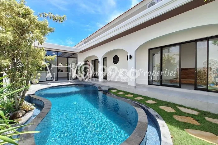 Rumah Sewa Badung LT 300m2 LB 200m2 Kawasan Munggu Rumah Sewa Badung LT 300m2 LB 200m2 Kawasan Munggu