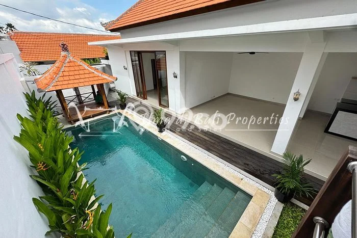Rumah Asri area Umalas, 3 KT, Luas 300m² Bangunan 215m² Rumah Asri area Umalas, 3 KT, Luas 300m² Bangunan 215m²