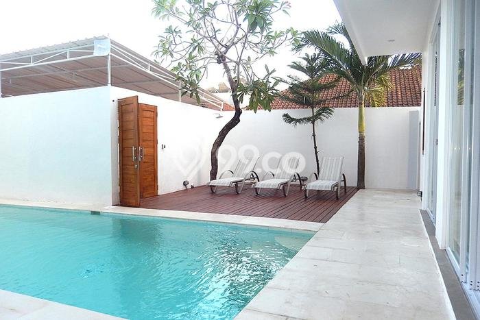Rumah Strategis kawasan , 6 KM, Area Tenang, Luas 250m2m² Bangunan 195m2m² Rumah Strategis kawasan , 6 KM, Area Tenang, Luas 250m2m² Bangunan 195m2m²