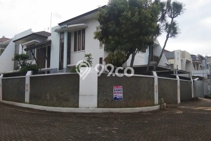 LOKASI PREMIUM! Rumah di Kelapa Gading, 5 KM, Area Tenang, LT 570m2m² LB 750m2m² LOKASI PREMIUM! Rumah di Kelapa Gading, 5 KM, Area Tenang, LT 570m2m² LB 750m2m²