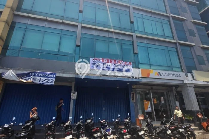 Ruko untuk Disewa di Pusat Jakarta Utara Luas Bangunan 350m2 Ruko untuk Disewa di Pusat Jakarta Utara Luas Bangunan 350m2