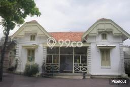 Rumah lokasi , Semarang, LT 915m2m² LB 650m2m² Rumah lokasi , Semarang, LT 915m2m² LB 650m2m²