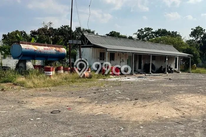 Komersial Dijual di Genuk LT 6m2, LB 846m2 Solusi Investasi Cerdas Komersial Dijual di Genuk LT 6m2, LB 846m2 Solusi Investasi Cerdas