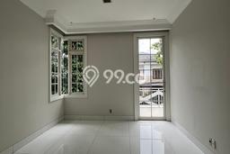 Ready to Use! Luxury House LT 200m2 Desain Elegan di Pondok Indah Ready to Use! Luxury House LT 200m2 Desain Elegan di Pondok Indah