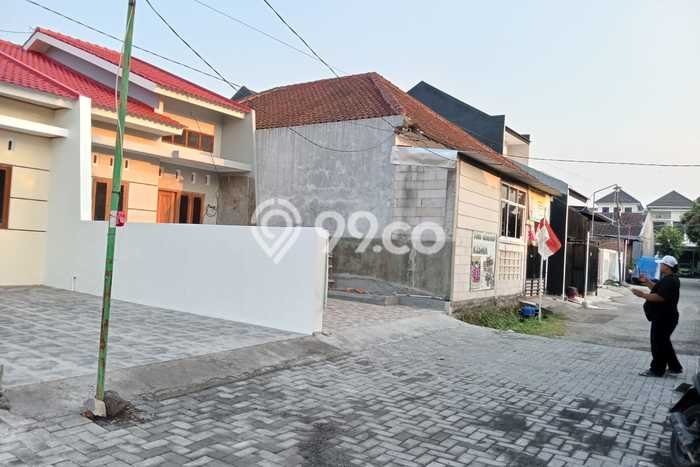 Dijual Rumah 2 Kamar Lokasi Ideal Nyaman dan Strategis di Pedurungan Dijual Rumah 2 Kamar Lokasi Ideal Nyaman dan Strategis di Pedurungan