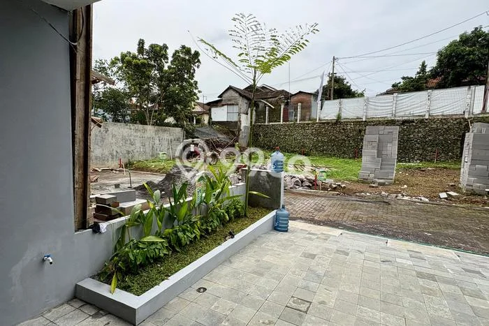 Jual Rumah Eksklusif 3 KT di Ungaran, Semarang Jual Rumah Eksklusif 3 KT di Ungaran, Semarang