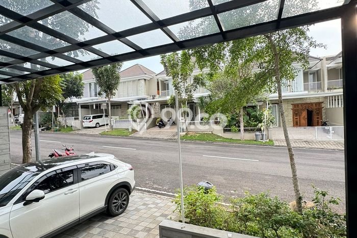 For Sale Rumah Elit Exclusive di Tembalang, Semarang For Sale Rumah Elit Exclusive di Tembalang, Semarang