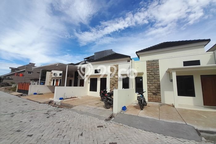 Hunian Murah Dijual di Banyumanik, Semarang Harga Rp 450 Juta Hunian Murah Dijual di Banyumanik, Semarang Harga Rp 450 Juta