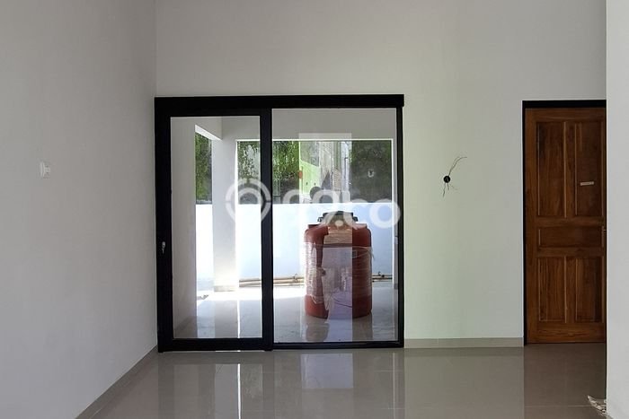 Rumah Modern Cantik 2 Kamar Bisa Langsung Pindah di Banyumanik Rumah Modern Cantik 2 Kamar Bisa Langsung Pindah di Banyumanik