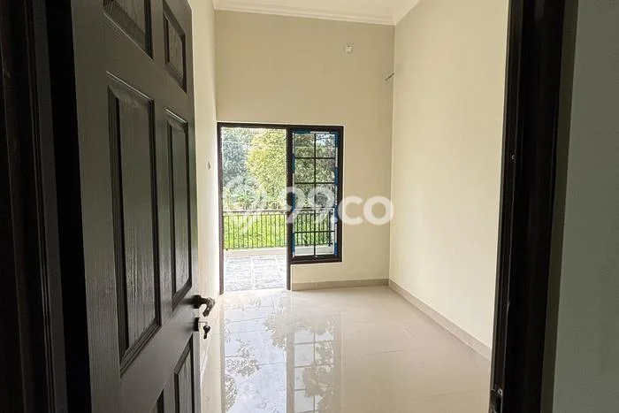 Unit Kost Dijual di Kawasan Tembalang Semarang dengan 5 KT Unit Kost Dijual di Kawasan Tembalang Semarang dengan 5 KT