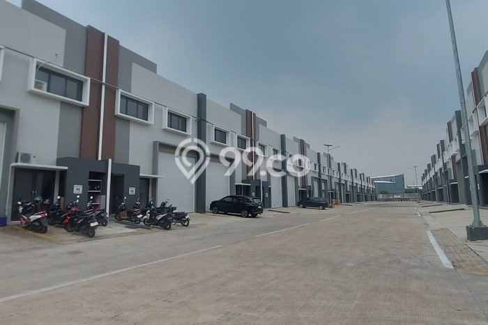 Gudang Dijual di Tangerang LT 261m2 & LB 270m2 Lokasi Terbaik! Gudang Dijual di Tangerang LT 261m2 & LB 270m2 Lokasi Terbaik!