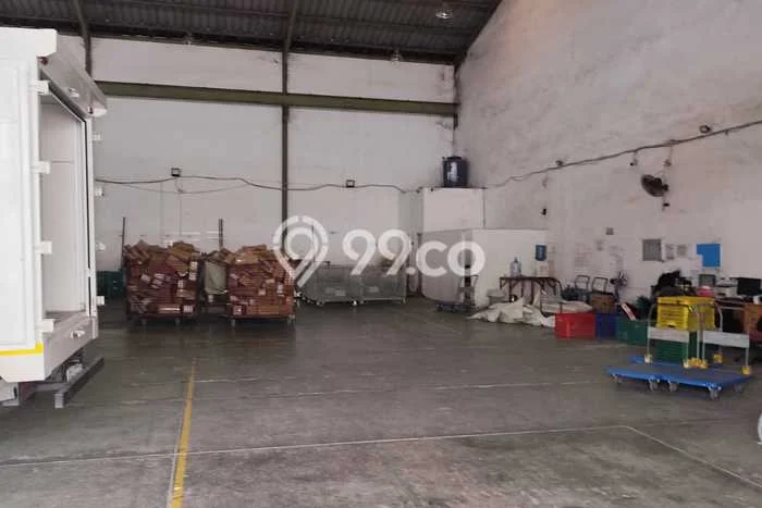 Gudang bagus disewakan di Karawaci Tangerang dengan LB 864m2 harga sewa terbaik Gudang bagus disewakan di Karawaci Tangerang dengan LB 864m2 harga sewa terbaik