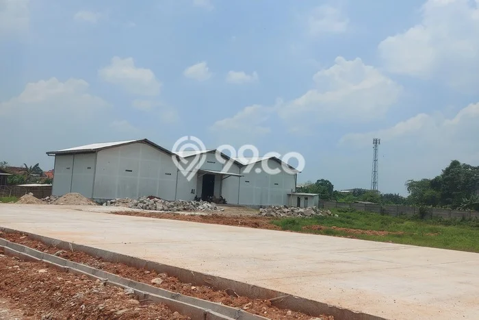 Gudang disewakan di Curug Tangerang dengan luas bangunan 600m2 Gudang disewakan di Curug Tangerang dengan luas bangunan 600m2