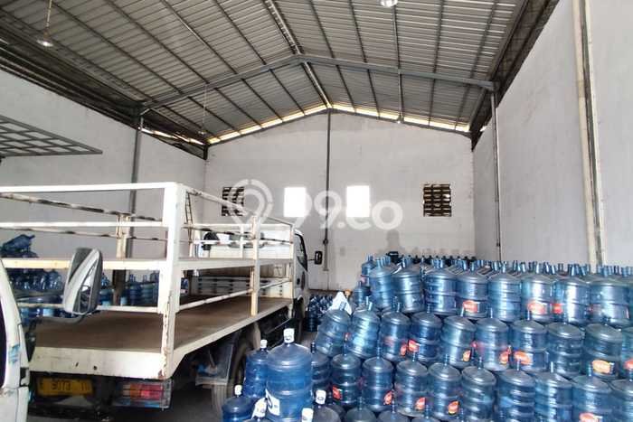 Unit Gudang disewakan di Curug Tangerang dengan LT 287m2 / LB 250m2 Unit Gudang disewakan di Curug Tangerang dengan LT 287m2 / LB 250m2