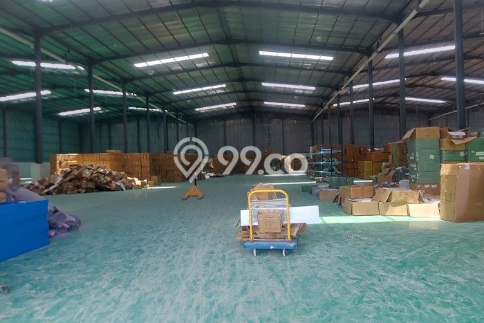Gudang bagus disewakan di Pakuhaji Tangerang dengan LB 1400m2 harga sewa terbaik Gudang bagus disewakan di Pakuhaji Tangerang dengan LB 1400m2 harga sewa terbaik
