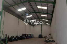 Unit Gudang disewakan di Jati Uwung Tangerang dengan LT 360m2 / LB 360m2 Unit Gudang disewakan di Jati Uwung Tangerang dengan LT 360m2 / LB 360m2