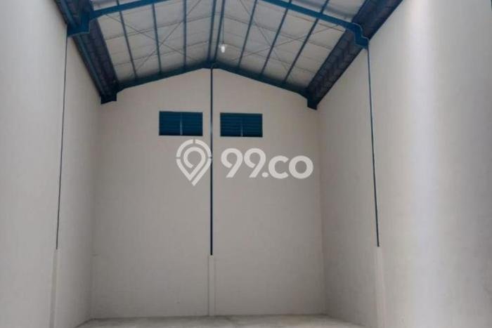 Unit Gudang Disewakan di Tangerang Kota di Area Ramai & Strategis Unit Gudang Disewakan di Tangerang Kota di Area Ramai & Strategis