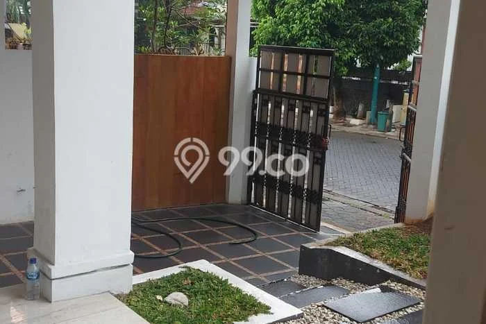 For Sale! Luxury House LT 180m2 Desain Elegan di Cibubur For Sale! Luxury House LT 180m2 Desain Elegan di Cibubur