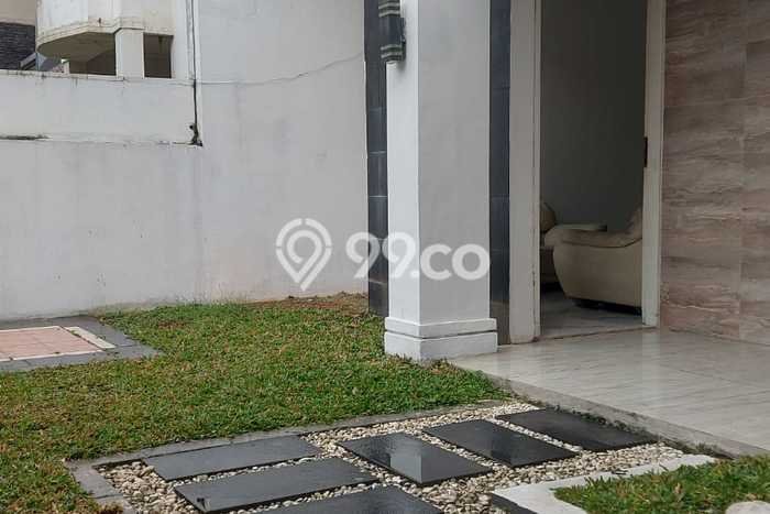 For Sale! Luxury House LT 180m2 Desain Elegan di Cibubur For Sale! Luxury House LT 180m2 Desain Elegan di Cibubur