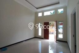 Rumah Nyaman dengan Luas Tanah 116m² dan Luas Bangunan 60m² di Kawasan Banyumanik, Semarang Rumah Nyaman dengan Luas Tanah 116m² dan Luas Bangunan 60m² di Kawasan Banyumanik, Semarang