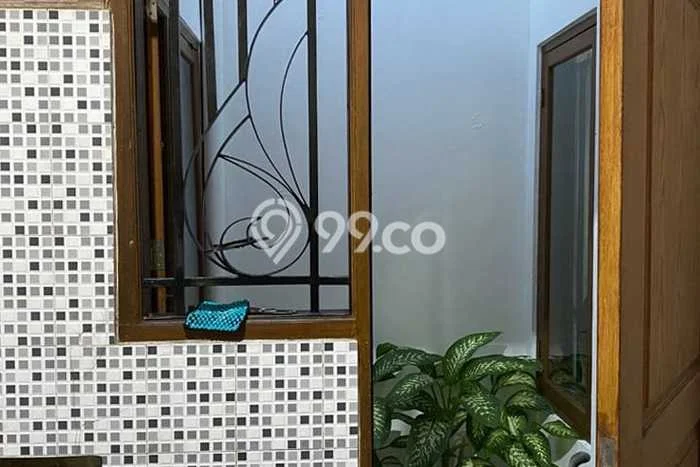 Rumah LT 180m² / LB 194m² View Kota di Kalicari, Semarang Rumah LT 180m² / LB 194m² View Kota di Kalicari, Semarang