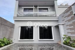 HARGA SPESIAL! Rumah Premium di Banyumanik, Semarang, Luas 110m² LB 70m² Bisa Nego! HARGA SPESIAL! Rumah Premium di Banyumanik, Semarang, Luas 110m² LB 70m² Bisa Nego!
