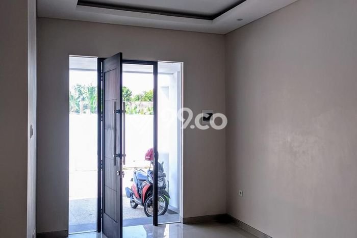 INVESTASI CERDAS! Rumah Exclusive Gajah Mungkur, Semarang, LT 104m² LB 110m² INVESTASI CERDAS! Rumah Exclusive Gajah Mungkur, Semarang, LT 104m² LB 110m²