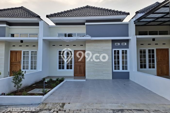 Jual Rumah Favorit Siap Huni LB 40m2 di Banyumanik, Semarang Jual Rumah Favorit Siap Huni LB 40m2 di Banyumanik, Semarang