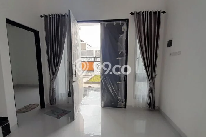 Jual Rumah Bagus Siap Huni LB 60m2 di Banyumanik, Semarang Jual Rumah Bagus Siap Huni LB 60m2 di Banyumanik, Semarang