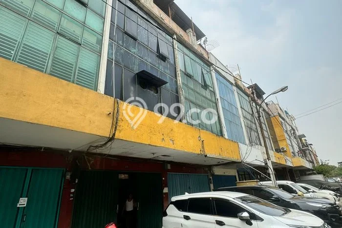 Dijual! Ruko di Bandengan Jakarta Utara LT 70m2 / LB 264m2 Kawasan Strategis Dijual! Ruko di Bandengan Jakarta Utara LT 70m2 / LB 264m2 Kawasan Strategis