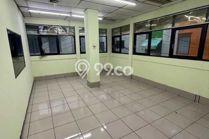 Ruko Kawasan Komersial di Pulomas, Luas 76m², Siap Usaha Ruko Kawasan Komersial di Pulomas, Luas 76m², Siap Usaha